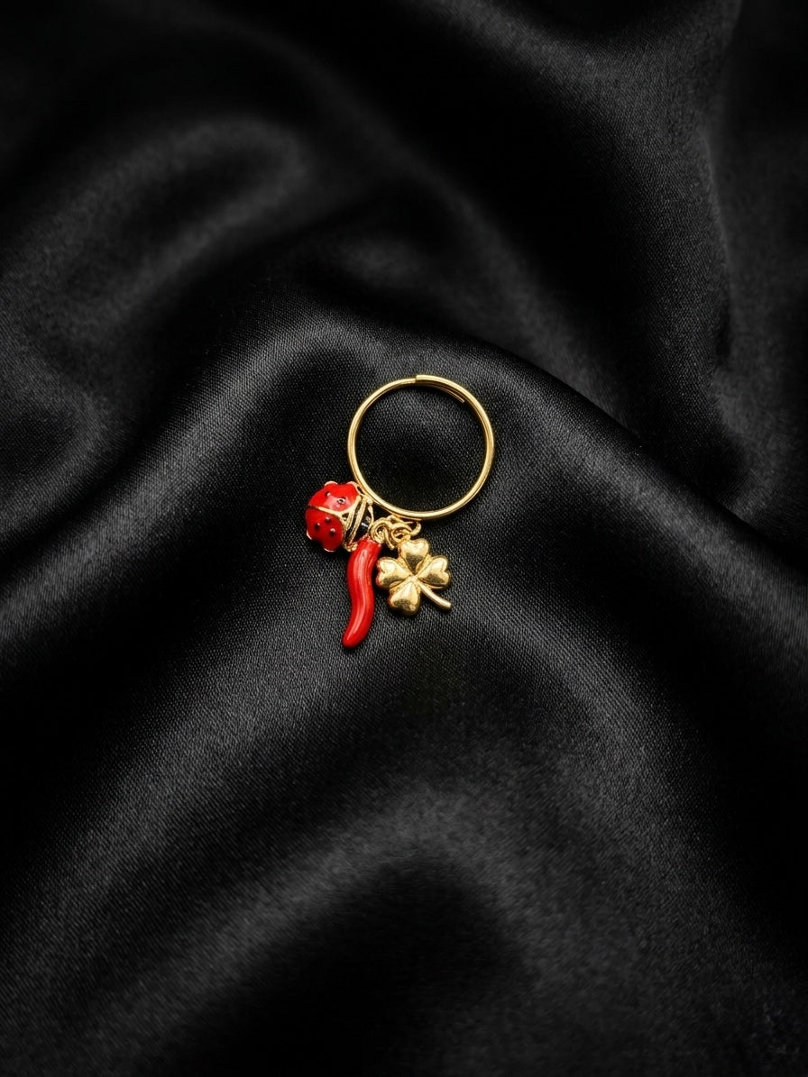 Anello tris portafortuna