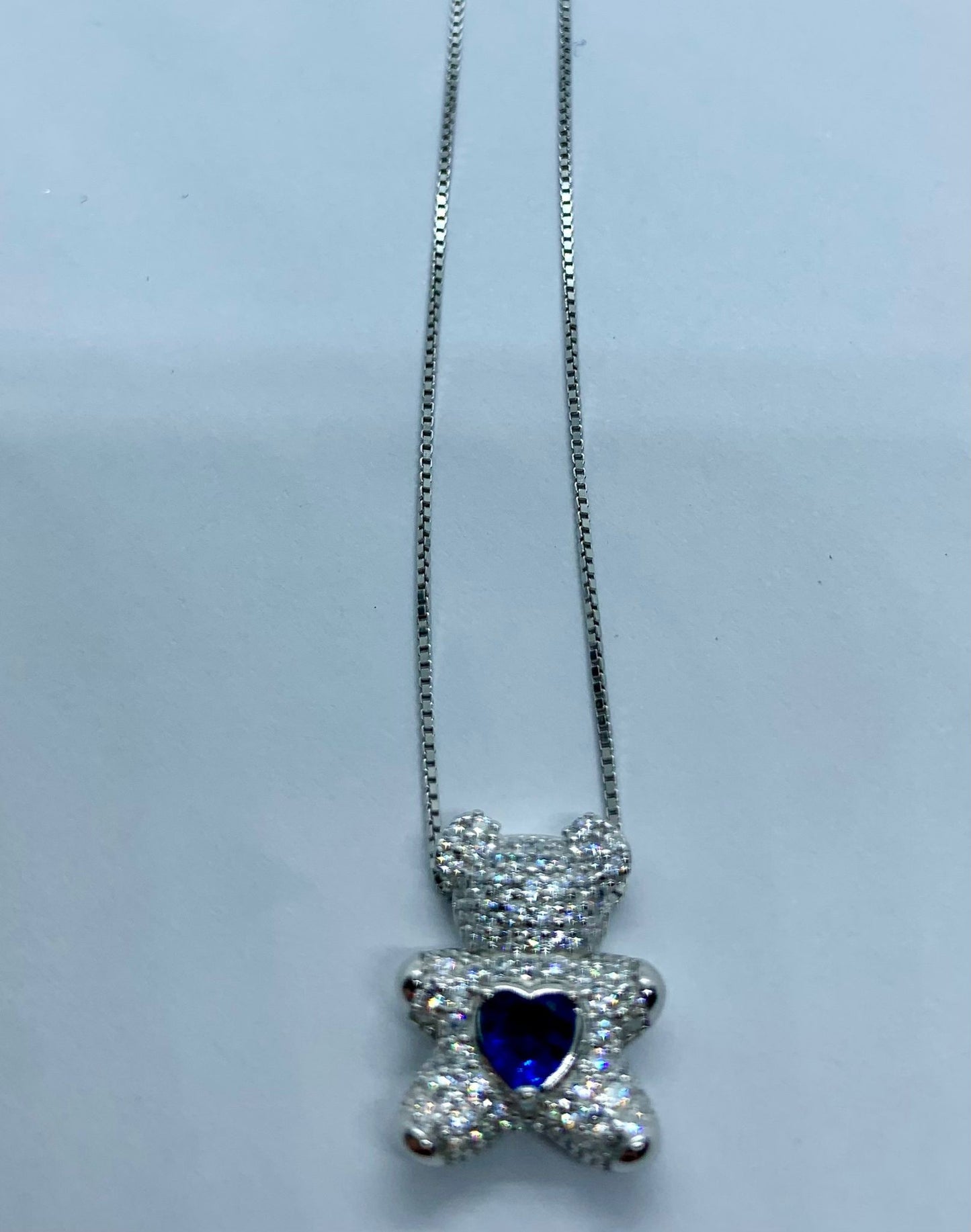 Collana con orsetto e cuore blu